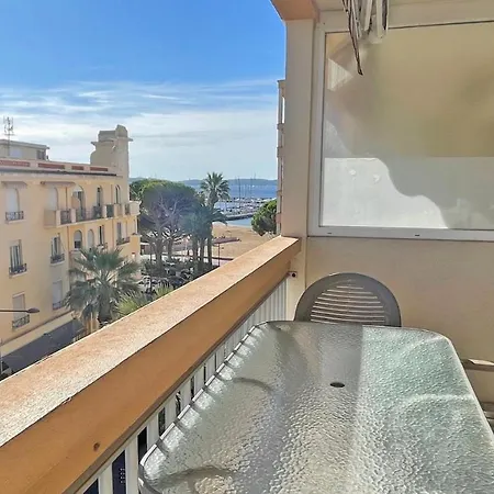 Le Neptune Apartment *